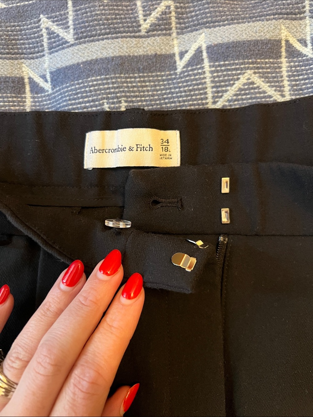 Abercrombie & Fitch Black Dress Pant size 34/18L